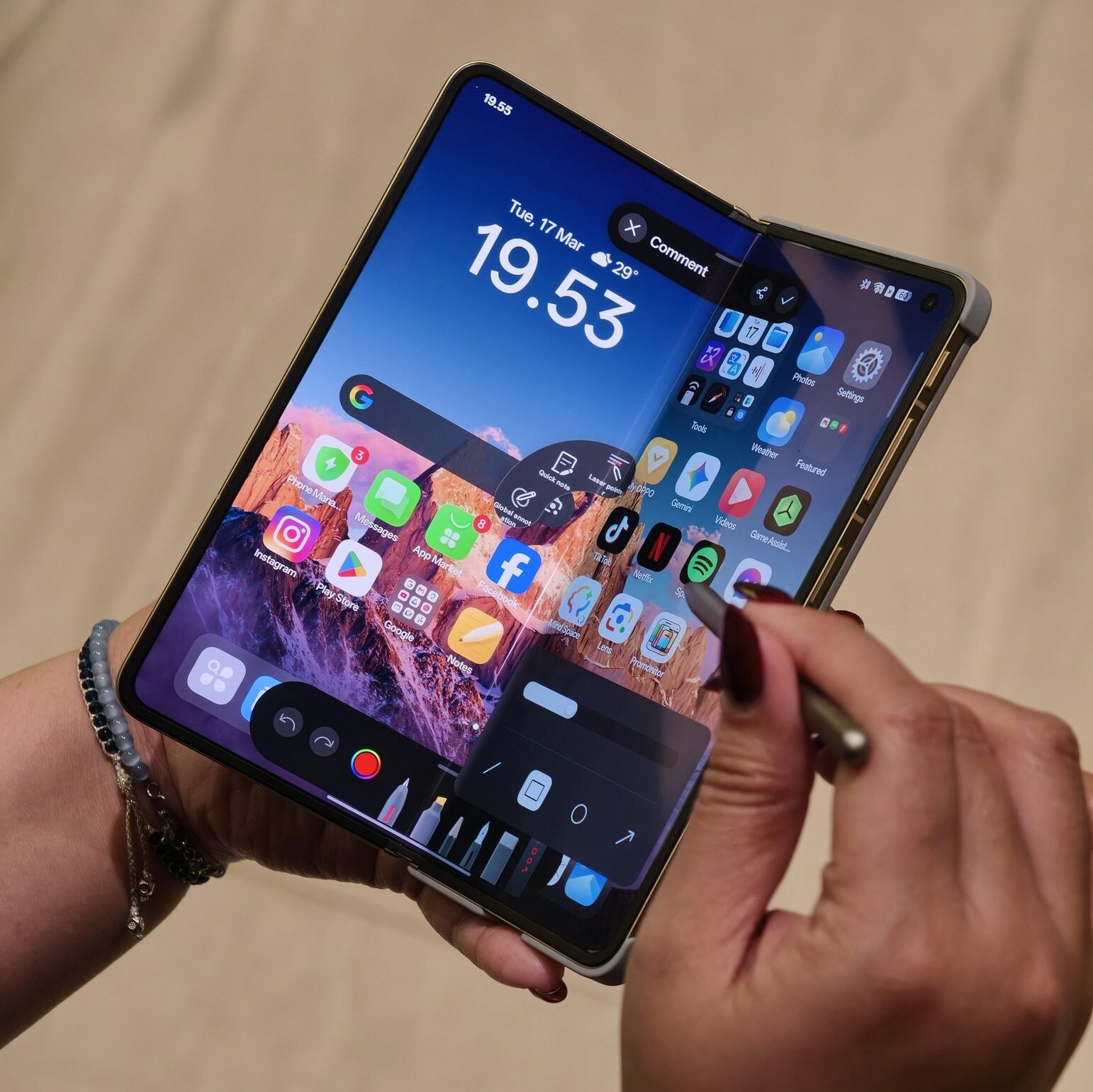 Samsung Galaxy Z Fold7 foldable smartphone premium design with slim body, Armor FlexHinge and durable Gorilla Glass build quality